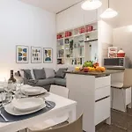 Casa Aurora - Welcometorhome Апартаменты Рим
