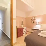 Casa Aurora - Welcometorhome Апартаменты Рим