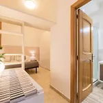 Casa Aurora - Welcometorhome Апартаменты Рим